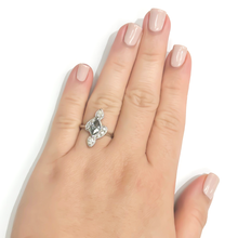 Load image into Gallery viewer, Daria Ring