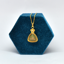 Load image into Gallery viewer, Ariela Necklace
